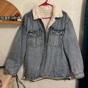 Old navy Jean jacket with fur